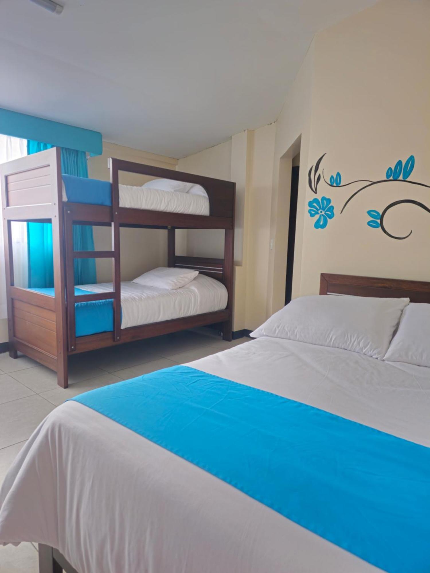 Hotel Tungurahua Baños Esterno foto