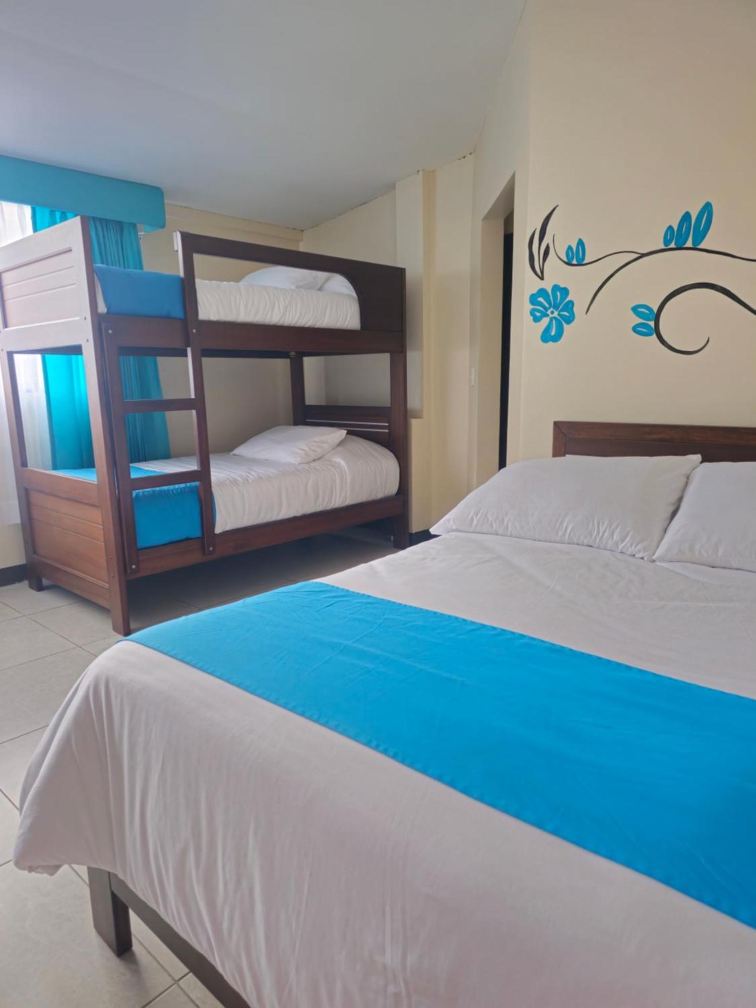 Hotel Tungurahua Baños Esterno foto